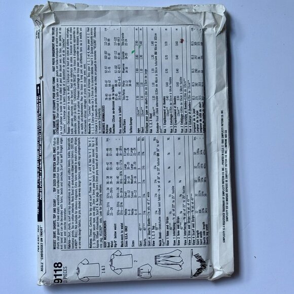 SImplicity 9118 Misses Skirt, SHorts, Top and Scarf - Picture 2 of 2